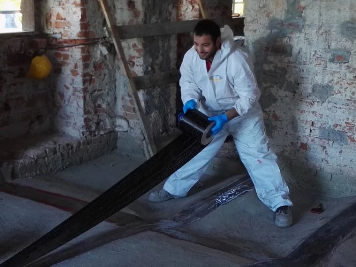 Archisio - Edilsystem - Progetto Impermeabilizzazione copertura castello orsini-colonna di avezzano aq con con il sistema poliurea data a spruzzo