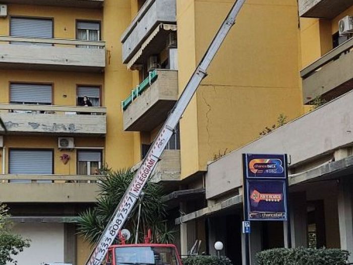 Archisio - Ars Arredi Traslochi - Progetto Noleggio autoscala e furgoni