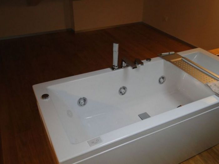 Archisio - Modena Parquet - Progetto Bagni