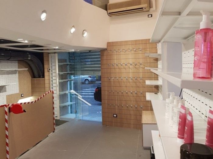 Archisio - X Studio - Progetto Farmacia petrone - napoli 12 - 2008 2017