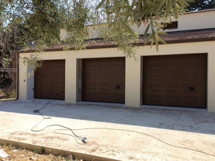 Archisio - Serramenti Puglisi srl - Progetto Porte basculanti e porte sezionali