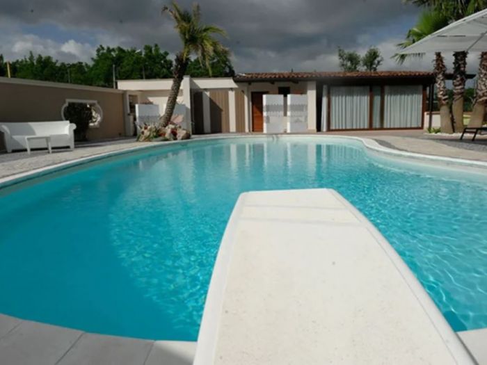 Archisio - Raffaele Carrella - Progetto Villa monofamiliare con piscina