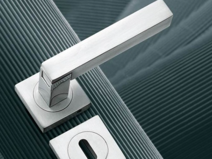 Archisio - Alex Serramenti - Progetto Porte blindate porte interne maniglie