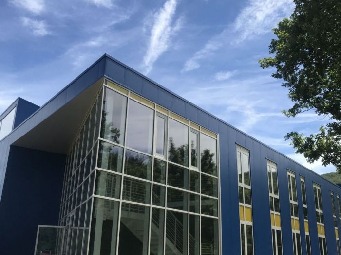 Archisio - Studio Lenzi Associati - Progetto Una fabbrica in montagna