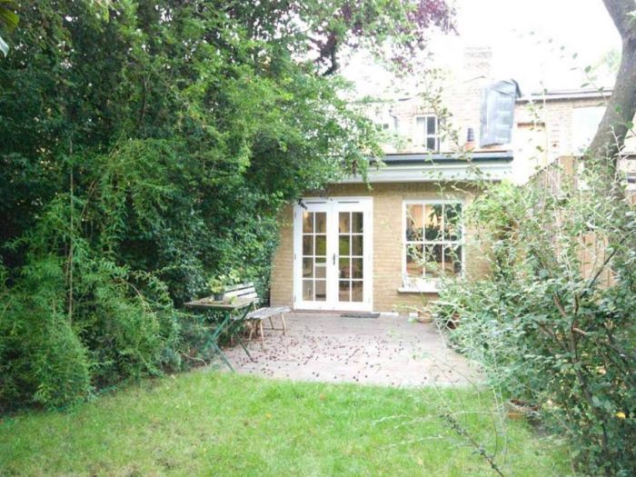 Archisio - Roberto Silvestri - Progetto Una casa a londra ricordi oggetti memorie