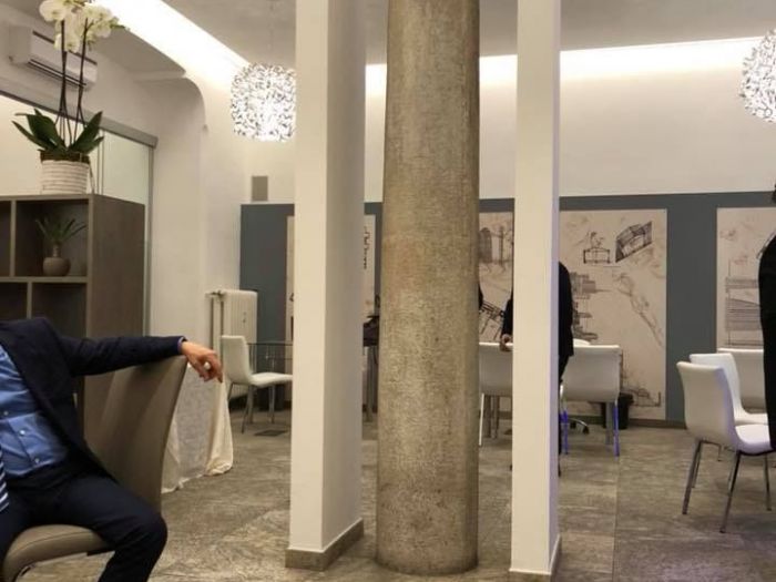 Archisio - Paola Illuminazione - Progetto Illuminazione in agenzia immobiliare