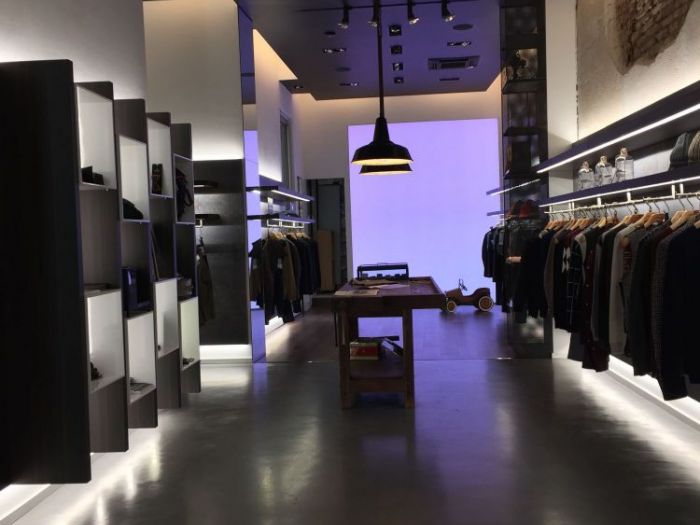 Archisio - Orietta Vigan - Progetto Relooker negozio abbigliamento uomo