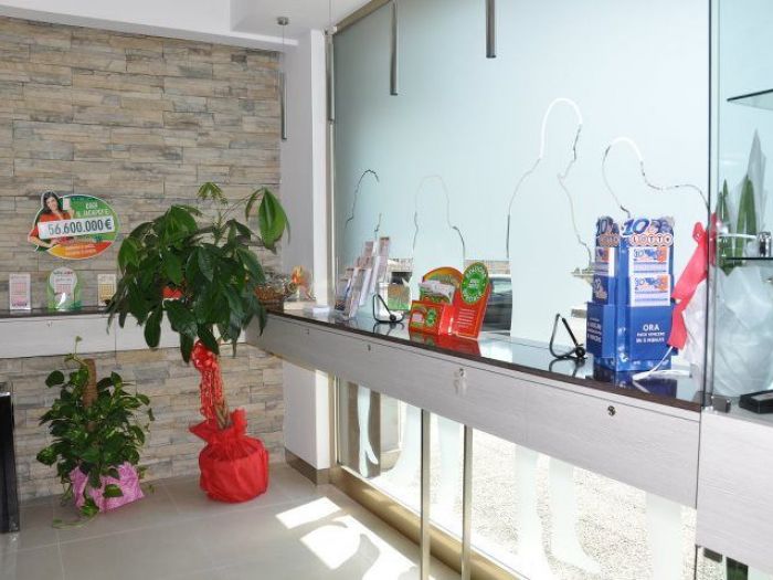 Archisio - Makestudio - Progetto Tobacco more