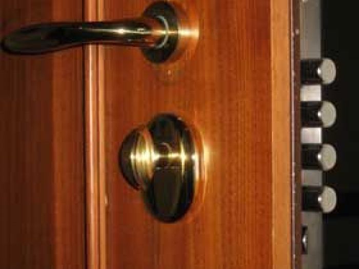 Archisio - Bortesi Apertura Porte - Progetto Aggiornamento serrature da doppia a mappa cilindro