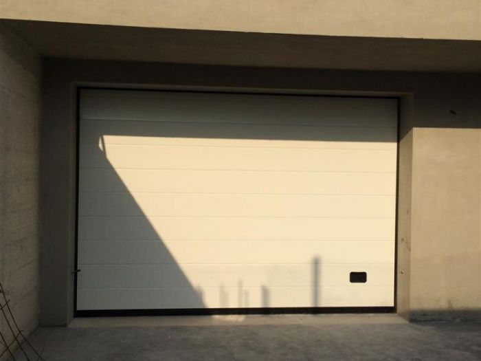 Archisio - Serramenti Puglisi srl - Progetto Porte basculanti e porte sezionali