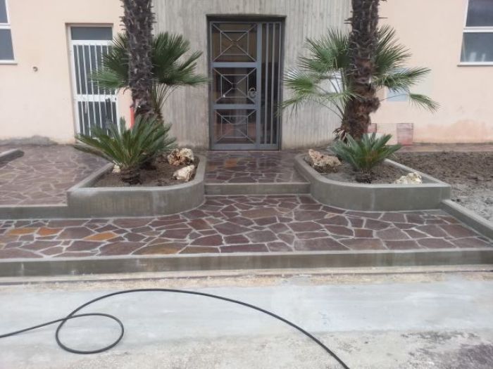 Archisio - Impresa Edile Antonelli E Gattari - Progetto Marciapiedi fioriere e pavimenti in porfido