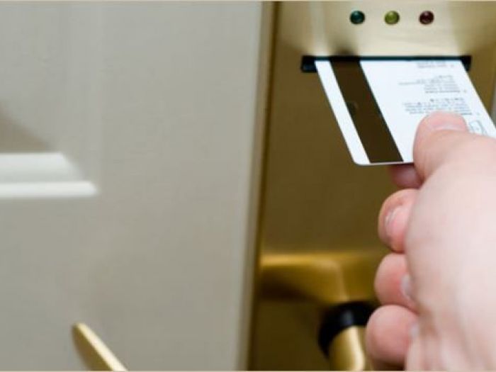 Archisio - 2 P Sicurezza Snc - Progetto Serratura elettronica