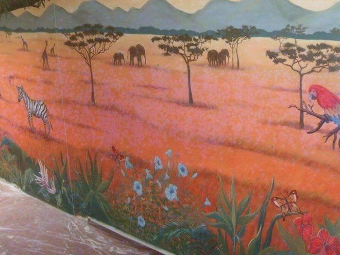 Archisio - Edyta Komar - Progetto Decorazione parete di camerette per bambini lavori di decorazione e restauro mobili ed oggetti antichi e moderni e allestimento per una societ del campo della moda