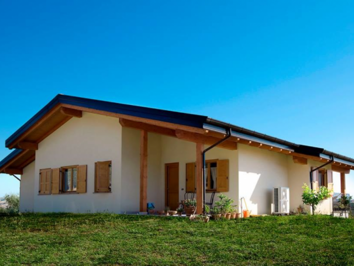 Archisio - Giuliano Mancini - Progetto Case e strutture in legno x-lam o telaio km 0