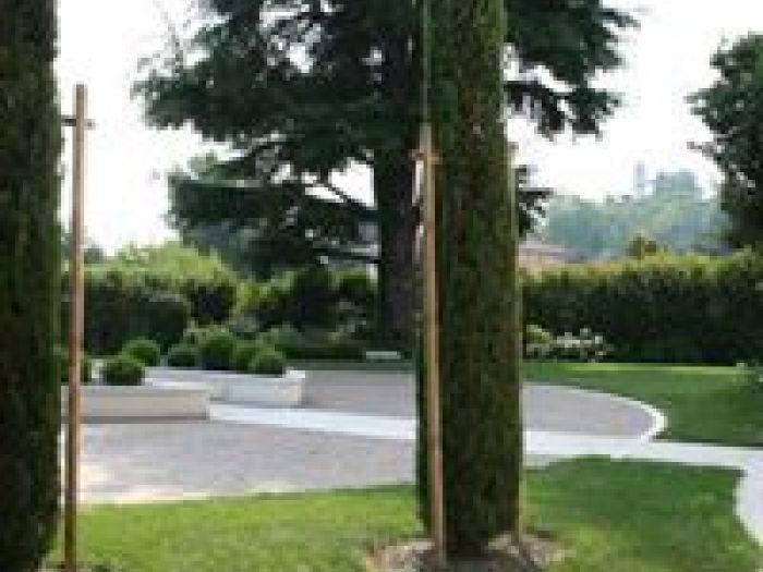 Archisio - Vivai Flli Zanella Srl Antica Sede - Progetto Rifacimento e allestimento giardini