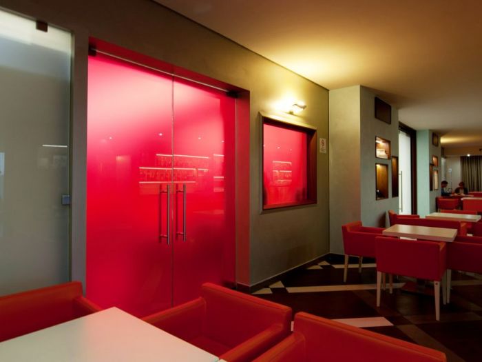 Archisio - Vetreria Calasso - Progetto Porte arredamento e bagni