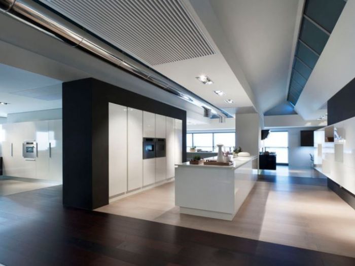 Archisio - Dario Poles - Progetto Interior design showroom