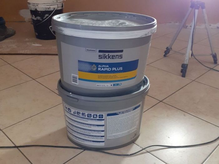 Archisio - Mani Srl Ristrutturazini - Progetto Tinteggiatura e posa in opera pavimento spc appartamento roma zona terrazze del presidente