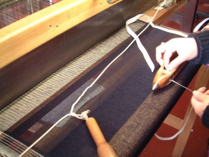 Archisio - Accornero Cashmere Sas - Progetto Sciarpe pashmine plaid coperte tappeti in cashmere