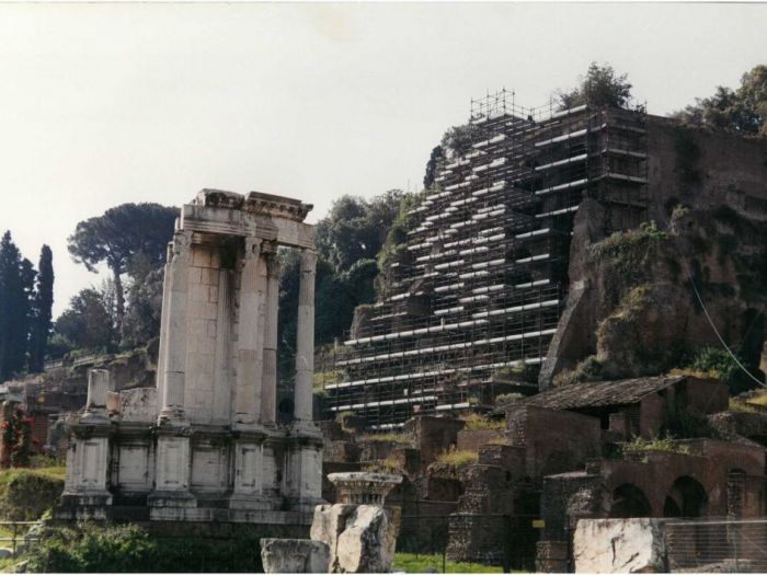 Archisio - Roma Ponteggi Service - Progetto Montaggio e smontaggio di ponteggi e telai