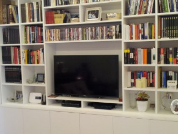 Archisio - Arte Del Legno 86 Snc - Progetto Libreria a giorno laccata bianca goffrata