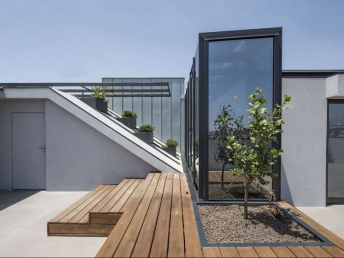 Archisio - Alfio Carmelo Lombardo - Progetto Structured attic with aluminum frames and glass titanium zinc cover