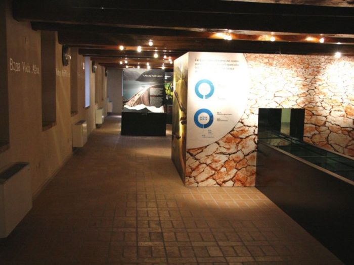 Archisio - Leolab - Progetto tutta lacqua del mondo exhibits