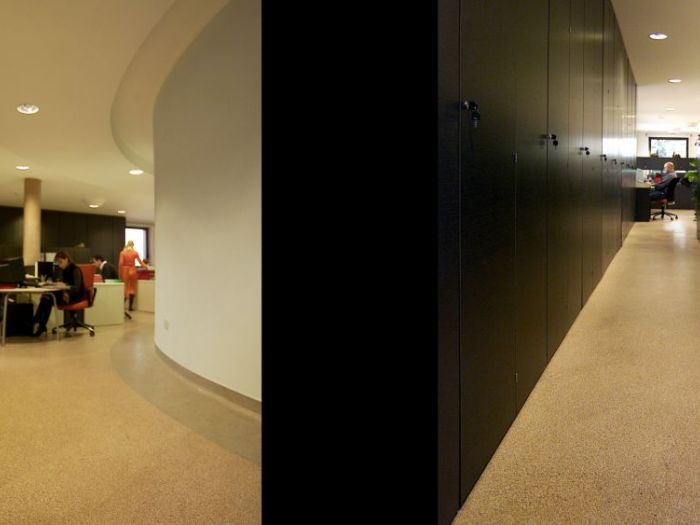 Archisio - Maurizio Giordano Architetto - Progetto Ristrutturazione palazzina uffici - interni e area parcheggio piantumata