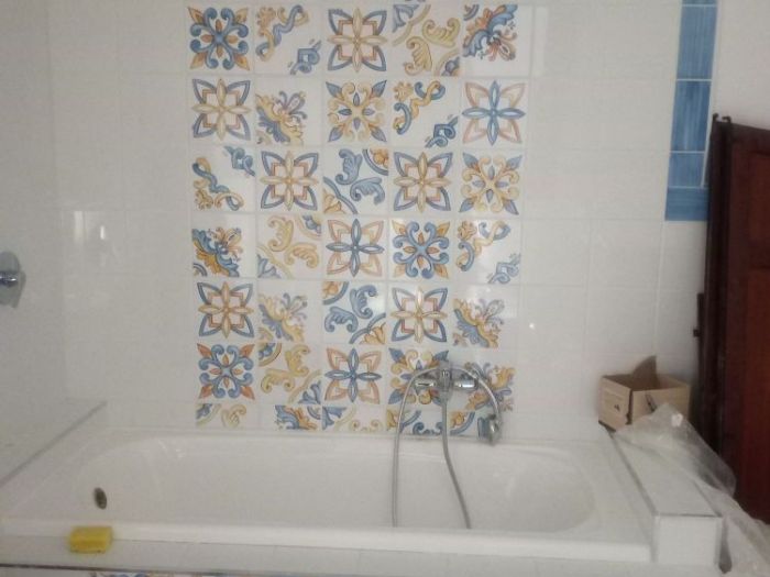 Archisio - Keramosfea Sas Di Alessandra La Spisa - Progetto Piastrelle in maiolica bagno