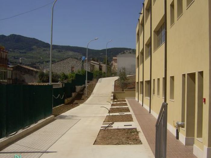 Archisio - Filippo Madonia - Progetto Scuola media a pioppo