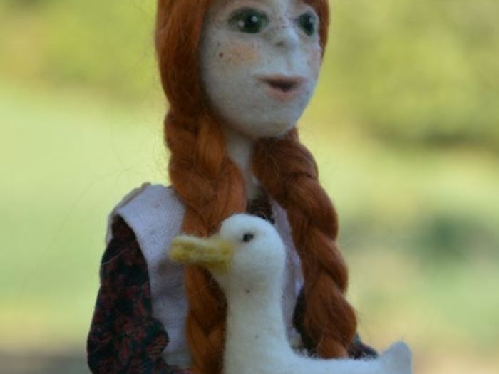 Archisio - Pupillae Art Dolls - Progetto Bambole di feltro anna dai capelli rossi