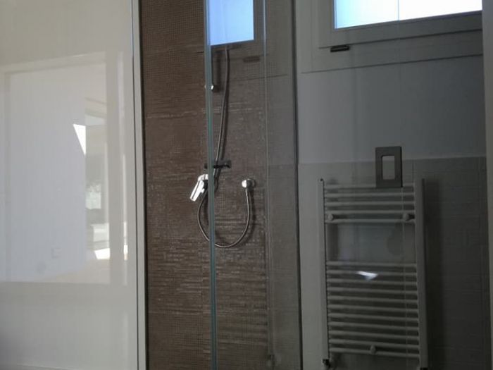 Archisio - Vetreria Flower Glass - Progetto Box doccia su misura