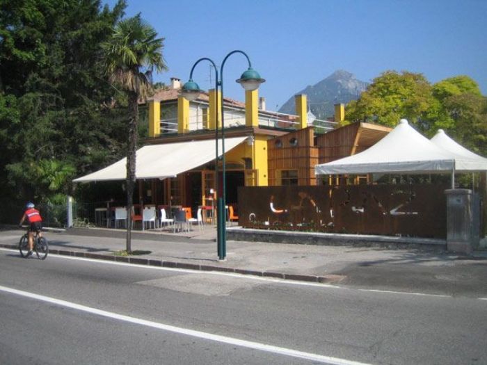 Archisio - Mauro Rossaro - Progetto Bar la paz a riva