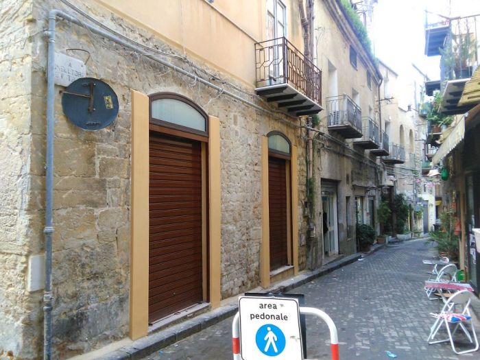Archisio - Giovanni Di Carlo - Progetto Ristrutturazione di un locale nel cento storico di caltanissetta