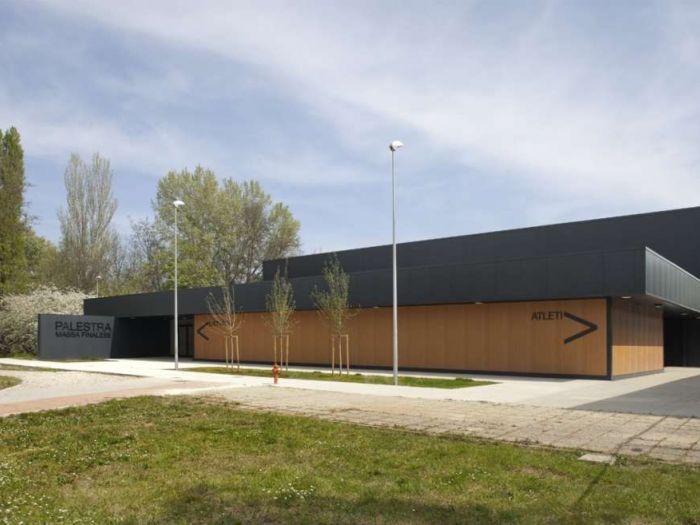 Archisio - Didon Comacchio Architects - Progetto Palestra scolastica temporanea