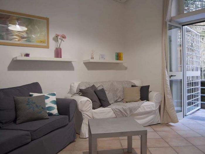 Archisio - Alberto Albeggiani - Progetto Sonofrio - casavacanze - app White - roma