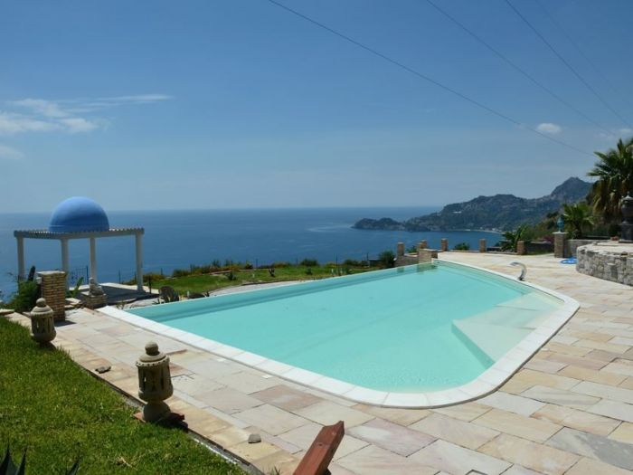 Archisio - Stefano Costantino - Progetto Un abbraccio al mare e alla baia di taormina