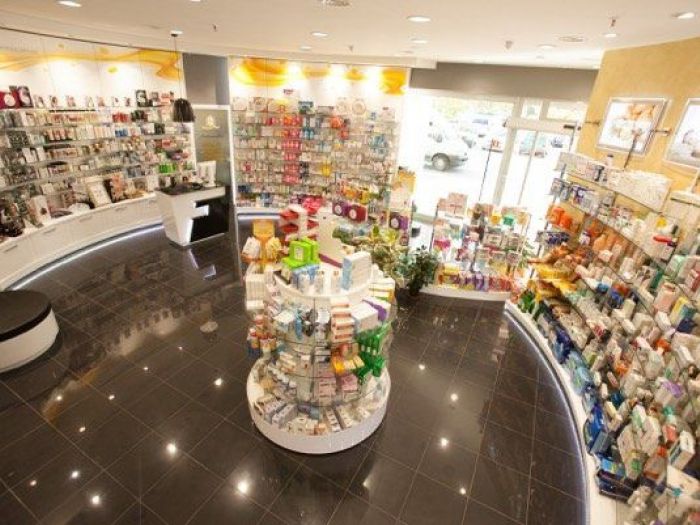 Archisio - Francesco Del Piano - Progetto Farmacia franchini sermoneta