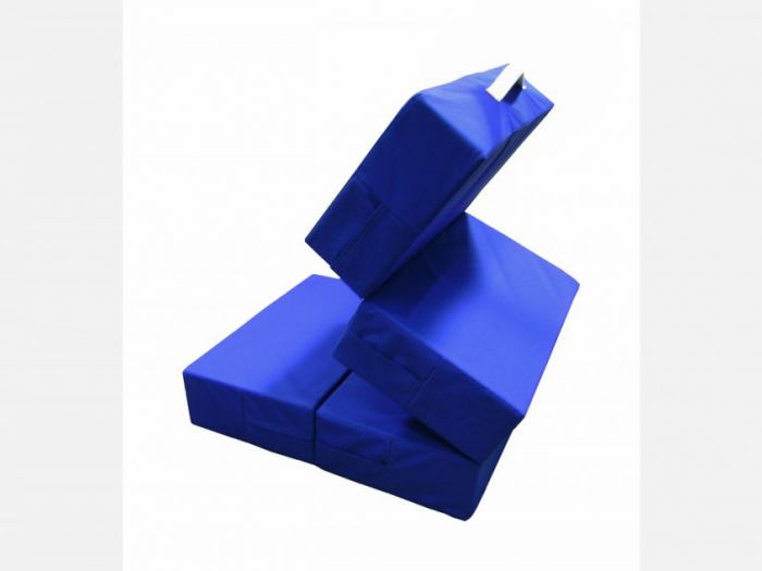 Archisio - Giacomucci Roberto - Progetto Pseuda