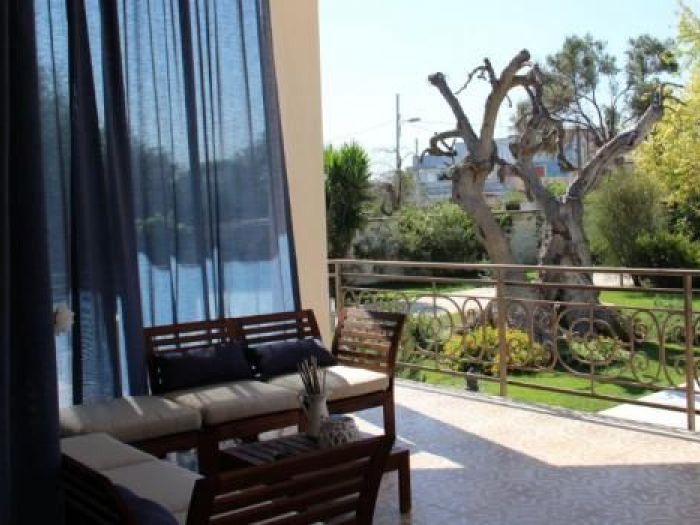 Archisio - Enrica Leonardis - Progetto Giardino e bordo piscina in villa urbana