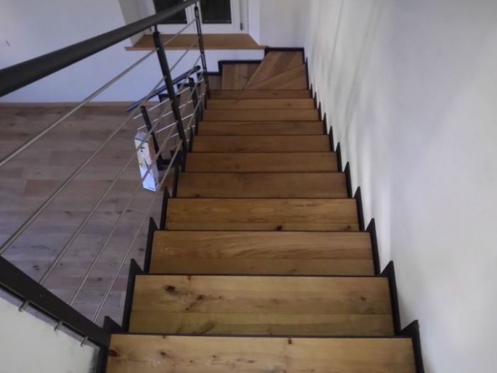 Archisio - Modena Parquet - Progetto Scala in rovere