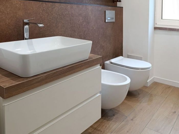 Archisio - Mani Srl Ristrutturazini - Progetto Realizzazione nuovo bagno roma zona laurentina