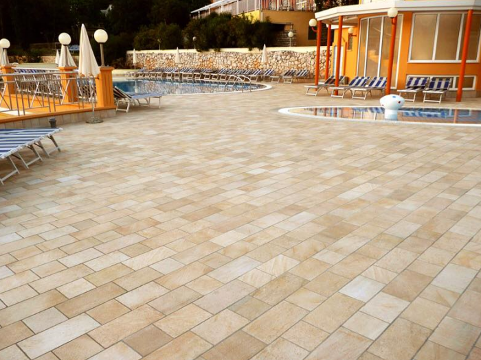 Archisio - Marmi Marro - Progetto Marmi per esterni