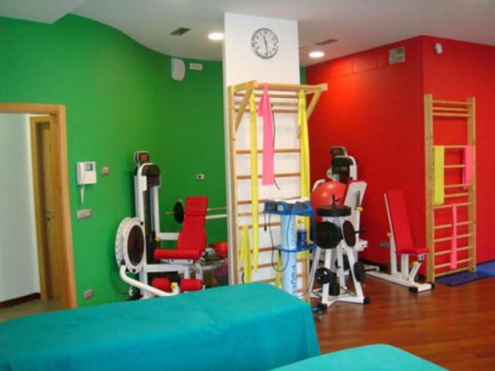 Archisio - Domenico Morolla - Progetto Studio medico di ortopedia