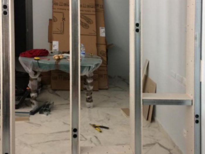 Archisio - Mani Srl Ristrutturazini - Progetto Separ in cartongesso e cristallo appartamento zona mezzocammino roma