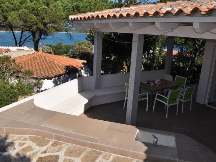 Archisio - Alberto Albeggiani - Progetto Sa domo bianca - lu impostu - sardegna