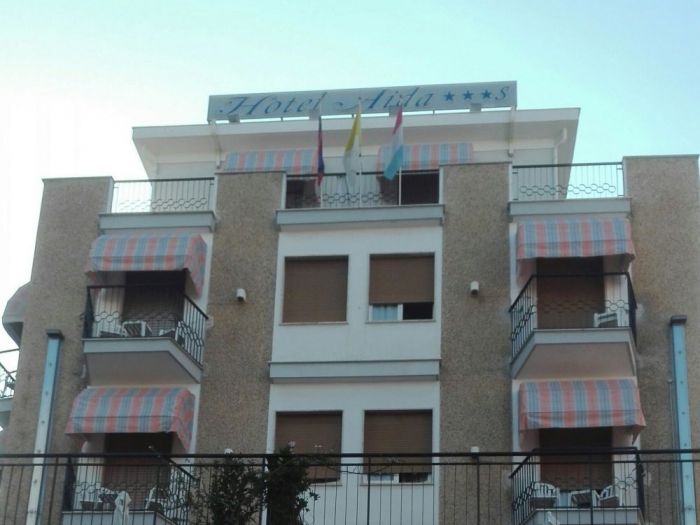 Archisio - Pezzoni Tappezzeria Tendaggi - Progetto Pergole