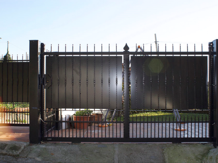 Archisio - Ferro Su Ferro - Progetto Cancelli e recensioni