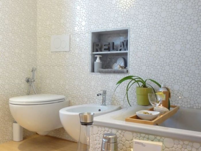 Archisio - Giulia Home Stager - Progetto A cavallo tra il relooking e lhome staging bagno confezionato