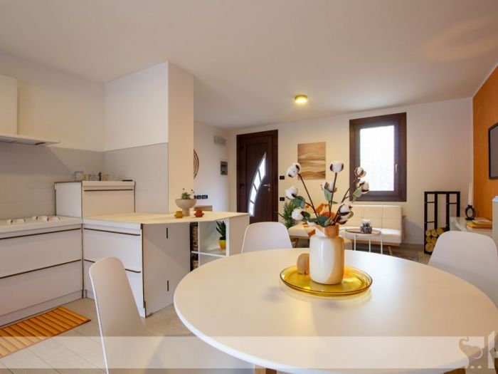 Archisio - Elisa Cattelan - Progetto Da una parete arancione ad uno stile etnic chic